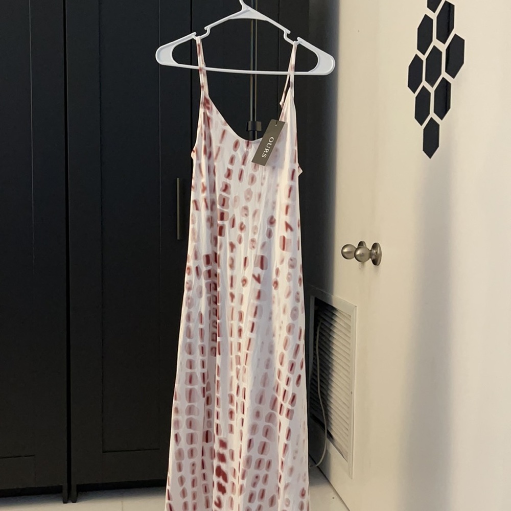 Dress - Picture 3 of 3